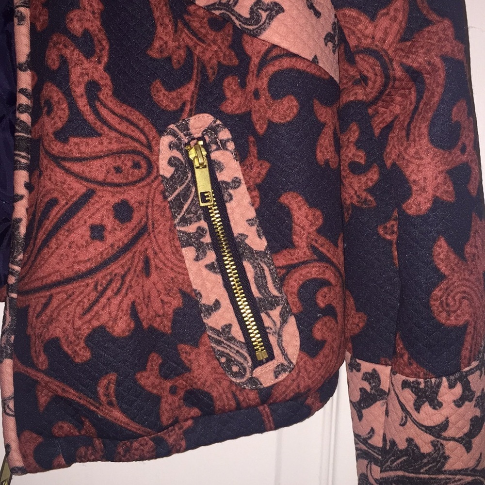Cropped bomb jacket - Picture 2 of 4